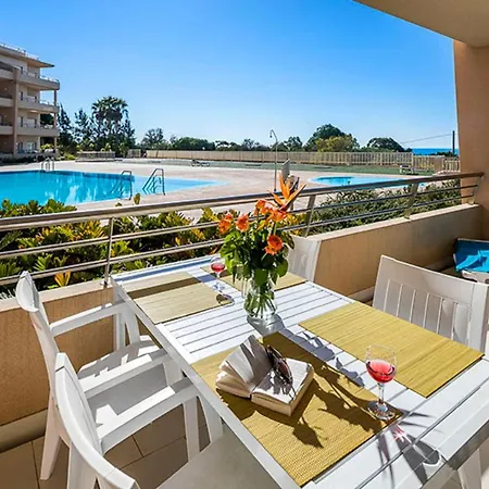 Quinta Da Barracuda Apartments *